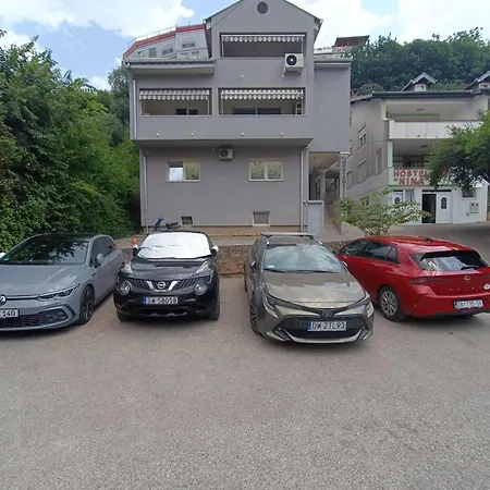 Apartament Hortenzija *