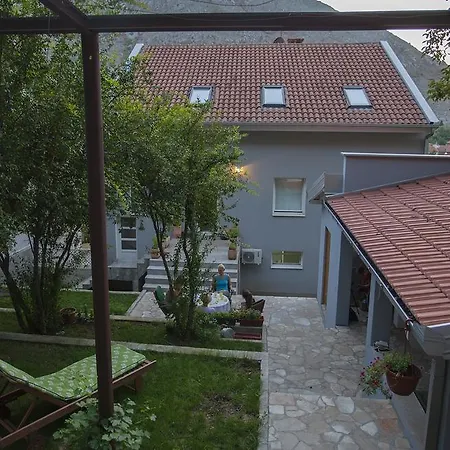Apartament Hortenzija *