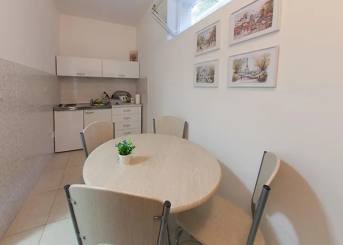 Hortenzija Apartman *